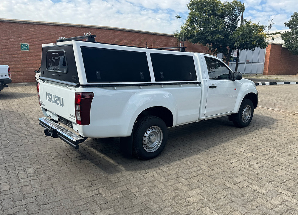 Mid Range Isuzu Gen 6 Single Cab Hardtop Canopy - GZ Aluminium Canopies