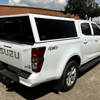 Mid Range Isuzu D-Max New Gen Double Cab Hardtop Canopy - GZ Aluminium Canopies thumbnail